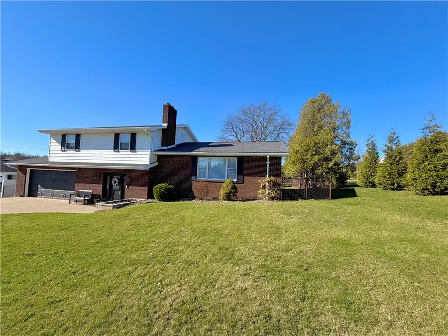 340 Dixon Blvd, Uniontown, PA 15401 - #2
