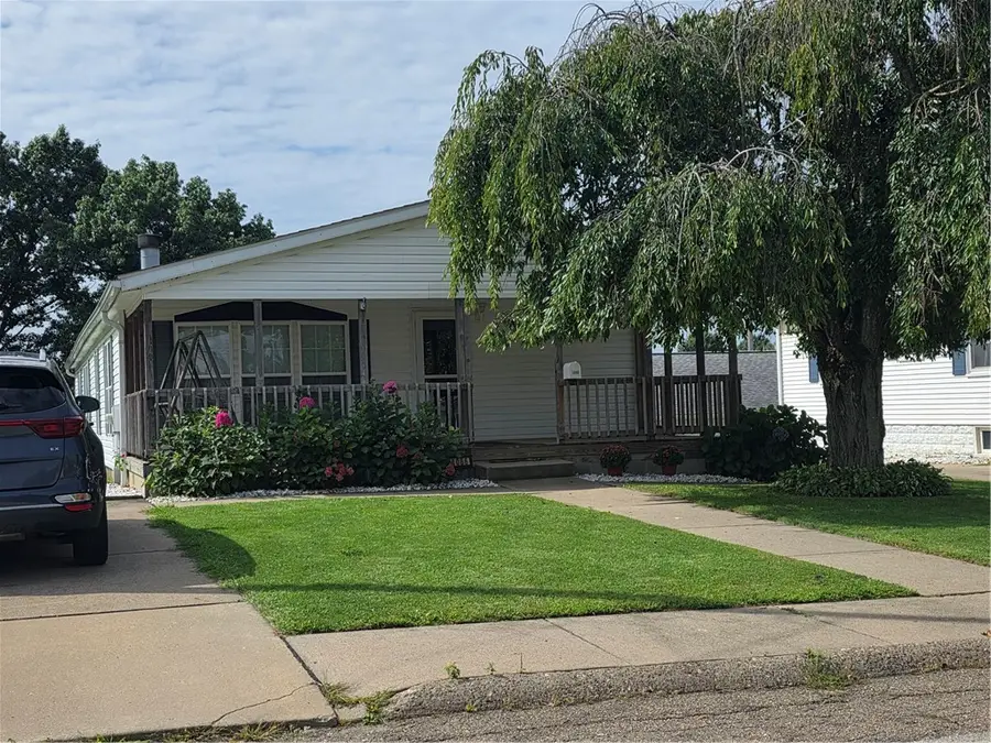 1086 Martin Avenue, New Kensington, PA 15068 - #2