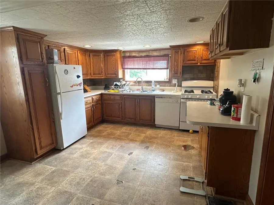 400 Ridge Ave, Butler, PA 16001 - #3