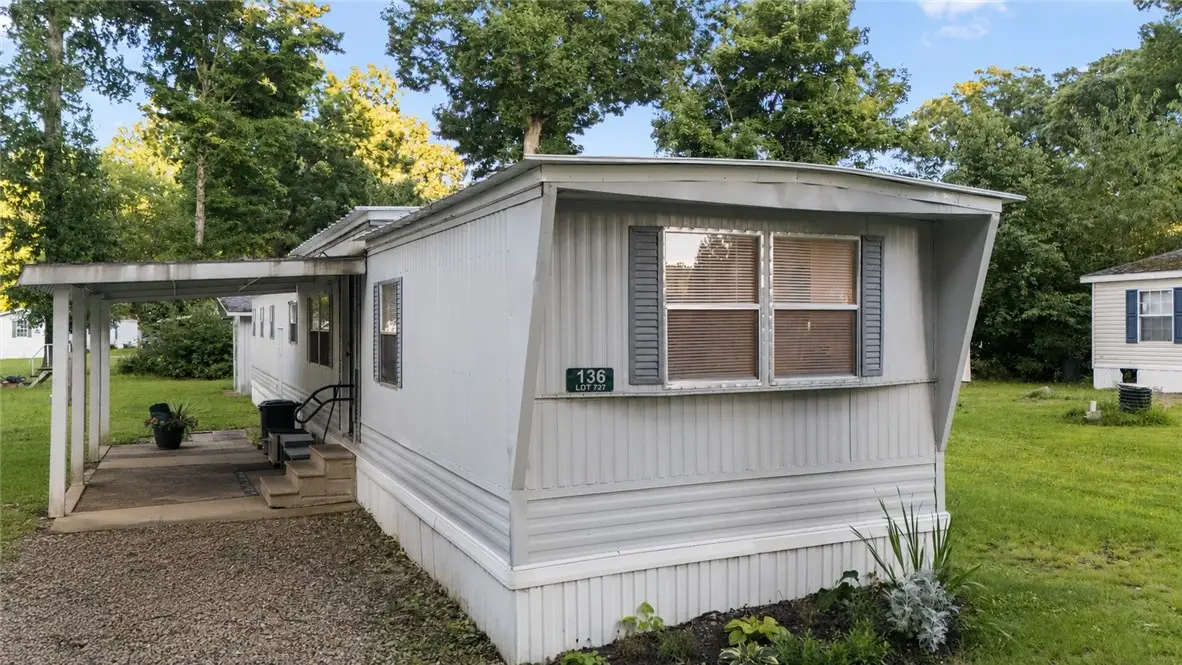 136 Lambert Ln, Greensburg, PA 15601 - #1