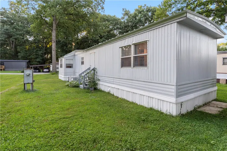 136 Lambert Ln, Greensburg, PA 15601 - #3