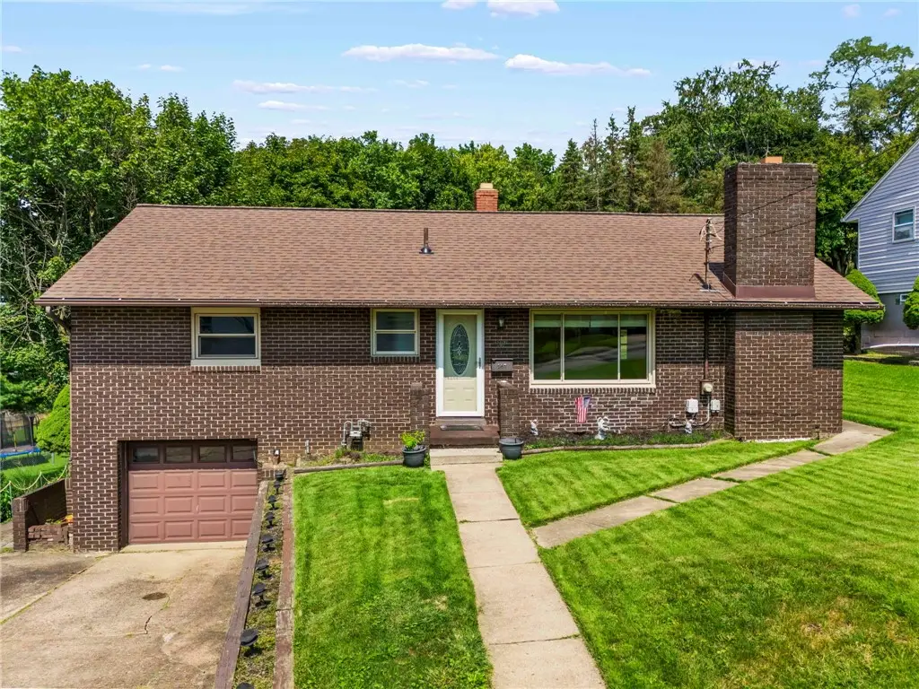 107 Pennsylvania Blvd, Monessen, PA 15062 - #1