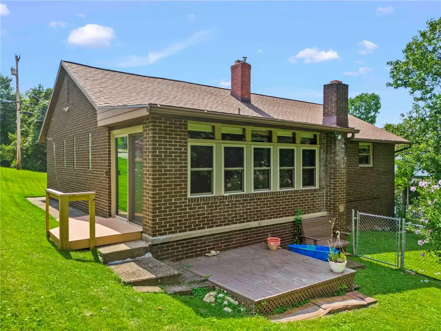 107 Pennsylvania Blvd, Monessen, PA 15062 - #2