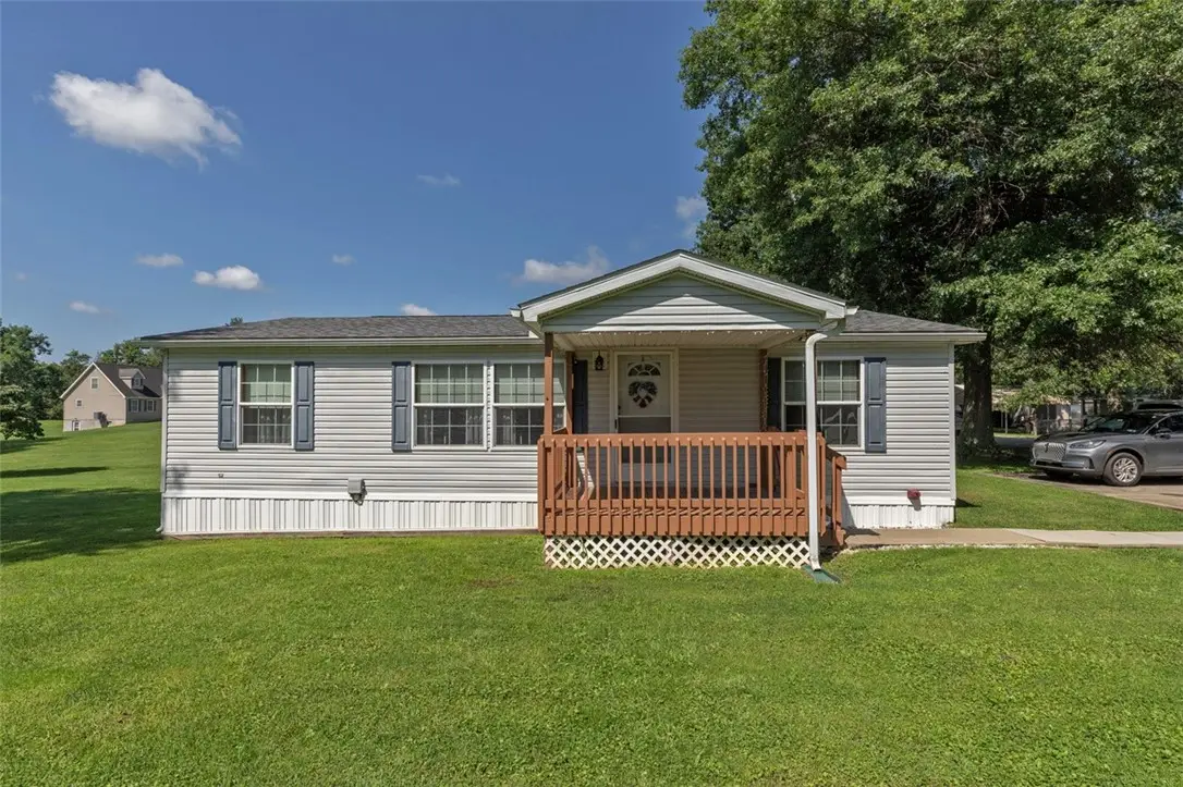 5 River Ave, Connellsville, PA 15425 - #1