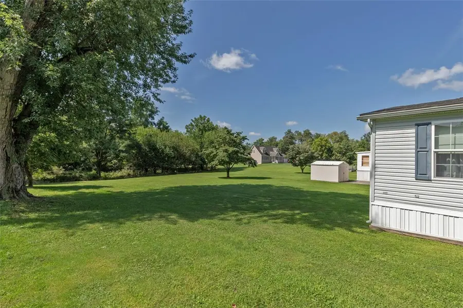 5 River Ave, Connellsville, PA 15425 - #3