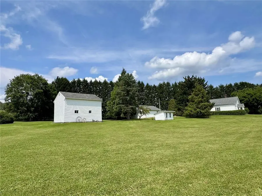 1233 Mount Jackson Rd, New Castle, PA 16102 - #3