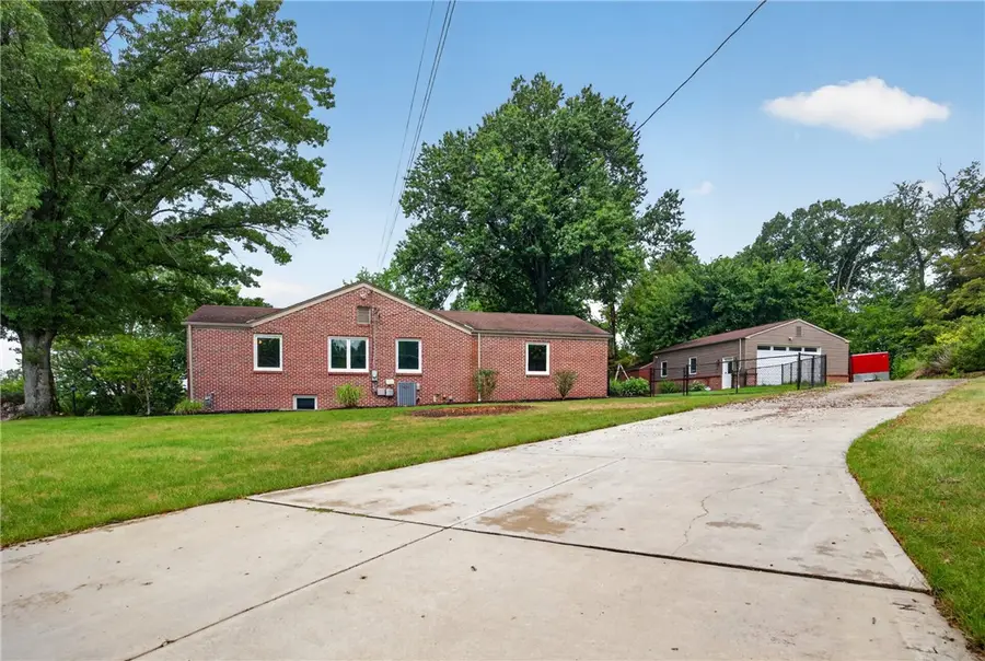 41 Highland Dr, Cecil, PA 15057 - #3