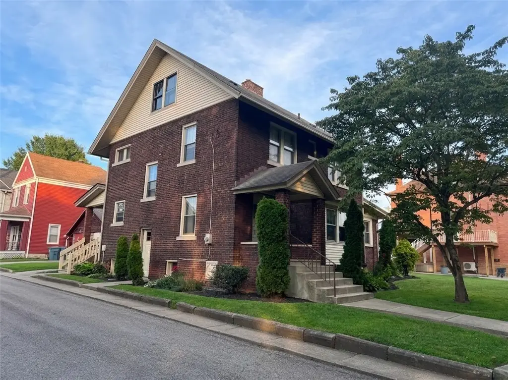 411 10th Ave, New Brighton, PA 15066 - #1