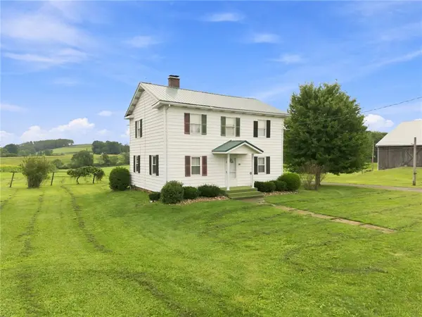 985 E Pike Rd, Indiana, PA 15701