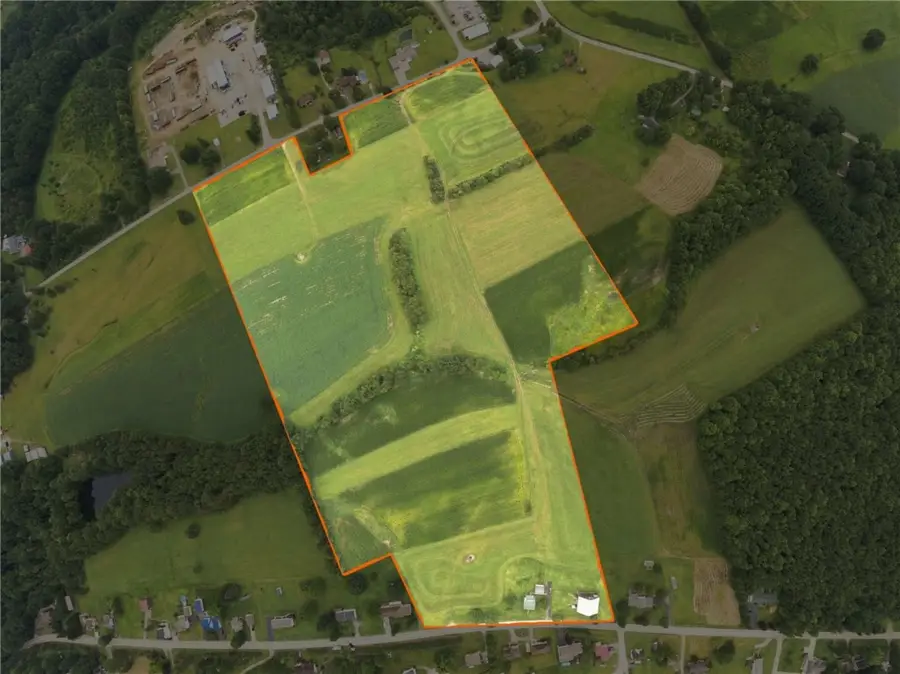 985 E Pike Rd, Indiana, PA 15701 - #2