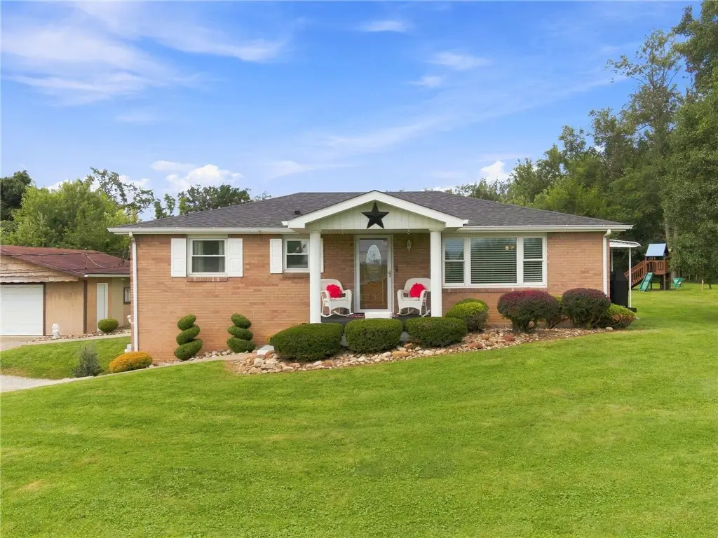209 Thornwood Ave, Scottdale, PA 15683 - #1