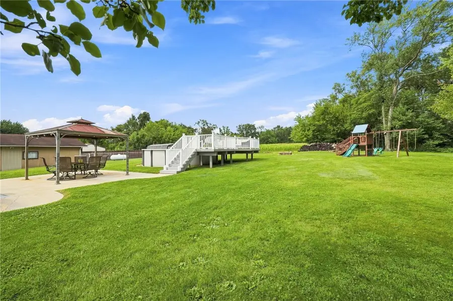 209 Thornwood Ave, Scottdale, PA 15683 - #3