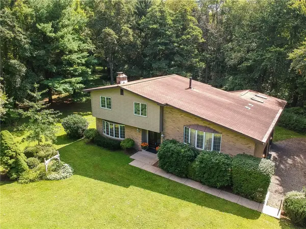 119 Buckingham Drive, Valencia, PA 16059