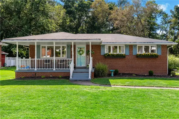 21 Cario Dr, Washington, PA 15301