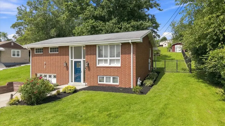 18 Diebold Road, McKees Rocks, PA 15136 - #3
