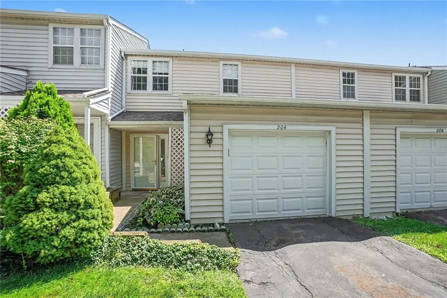 204 Carla Dr, Pittsburgh, PA 15238 - #2