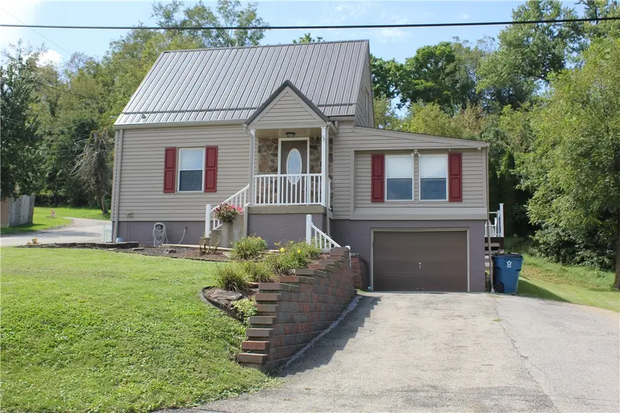 601 N 8th Street, Youngwood, PA 15697 - #2
