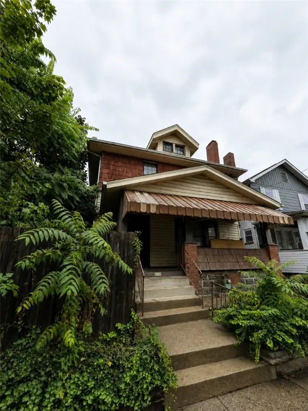 619 E 3rd Ave, Tarentum, PA 15084