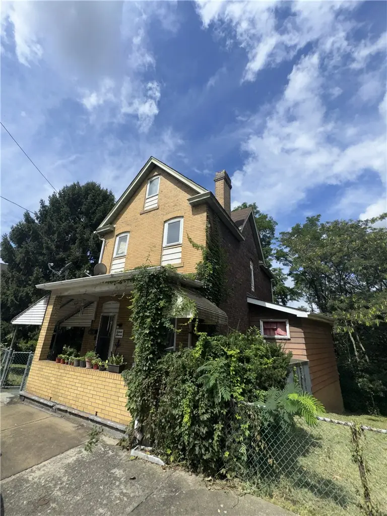 1511 Terrace St, Braddock, PA 15104 - #2
