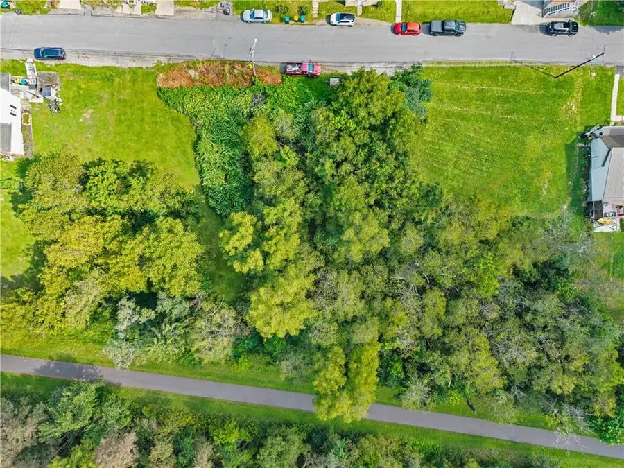 333 Magnolia St, Sturgeon, PA 15082 - #3