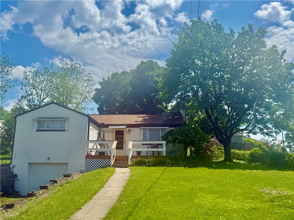 611 Stanton Ave, Mars, PA 16046 - #1