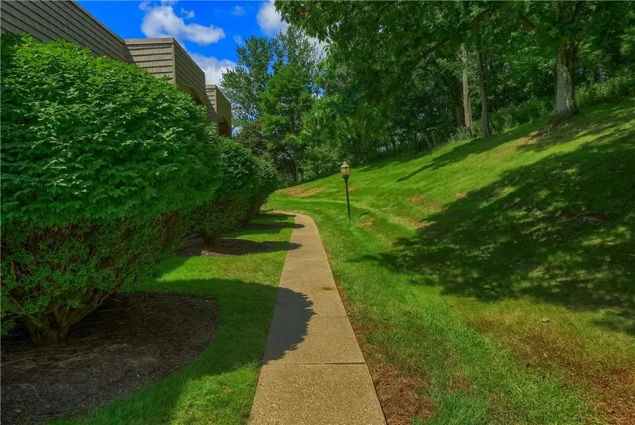 604 Calais Drive #1103, Pittsburgh, PA 15237 - #2