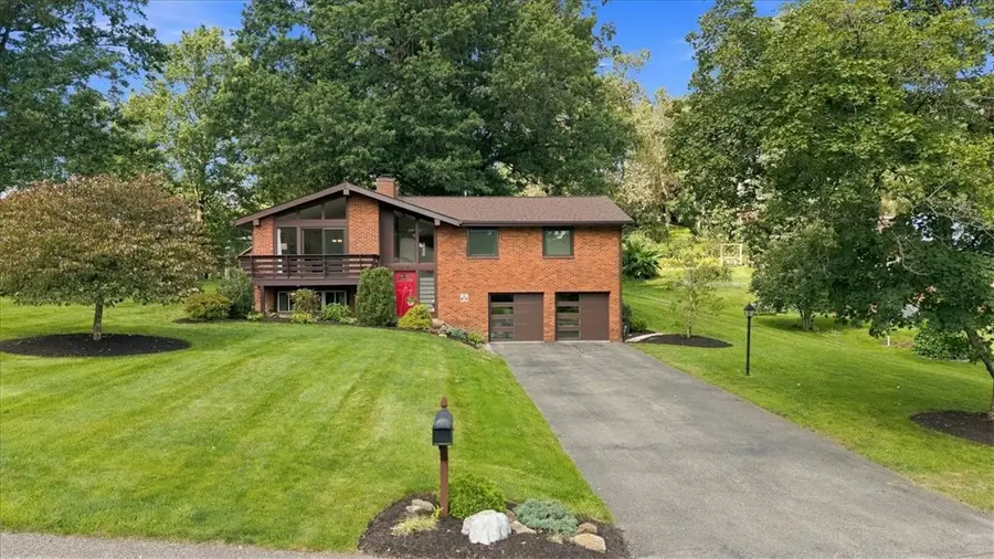 1216 Applewood Dr, Gibsonia, PA 15044 - #2