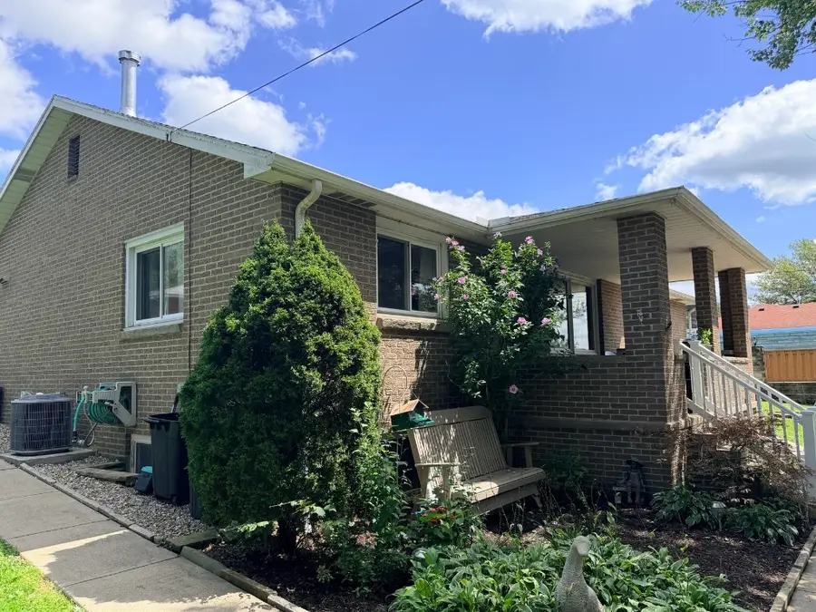 12 1st Ave, Burgettstown, PA 15021 - #2
