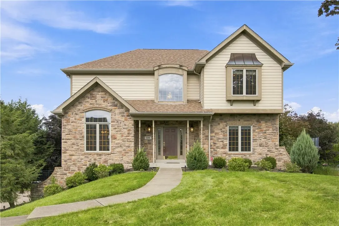 146 Williams Dr, Coraopolis, PA 15108 - #1
