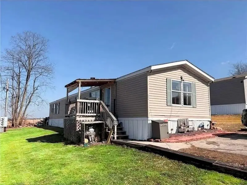 516 Hill St, Mount Pleasant, PA 15666 - #1