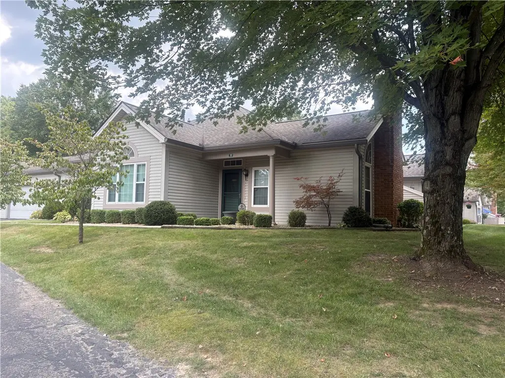 77 Stone Ridge Blvd, Hermitage, PA 16148 - #1