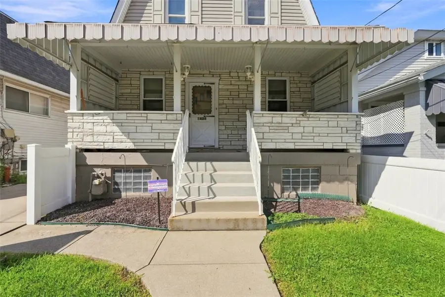 1435 Conroy St, McKees Rocks, PA 15136 - #2