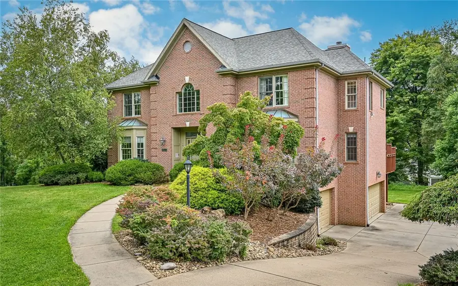 3166 Canterbury Dr, Allison Park, PA 15101 - #2