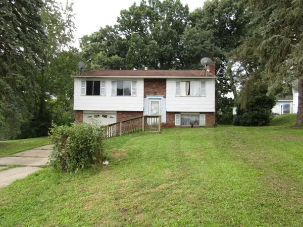 118 Warrencliff Dr, Monaca, PA 15061