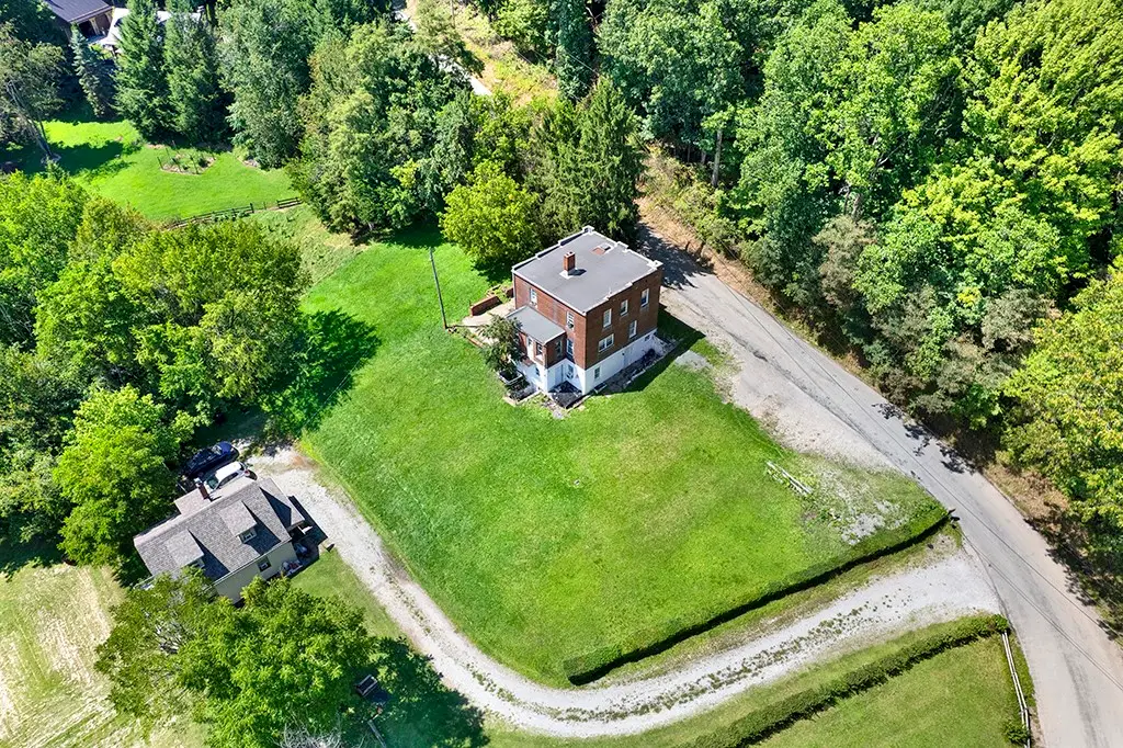 140 Smartnick Rd, Greensburg, PA 15601 - #1