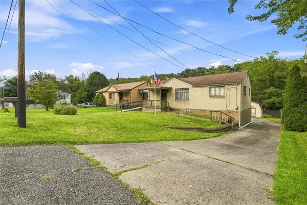 908 E Smithfield St, Greenock, PA 15135