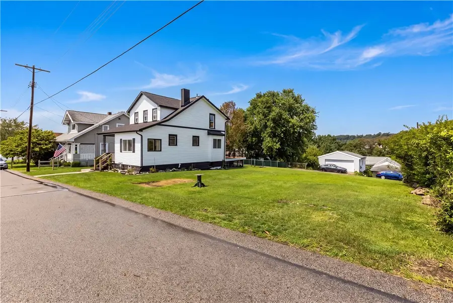 425 Peterson St, McKeesport, PA 15132 - #3