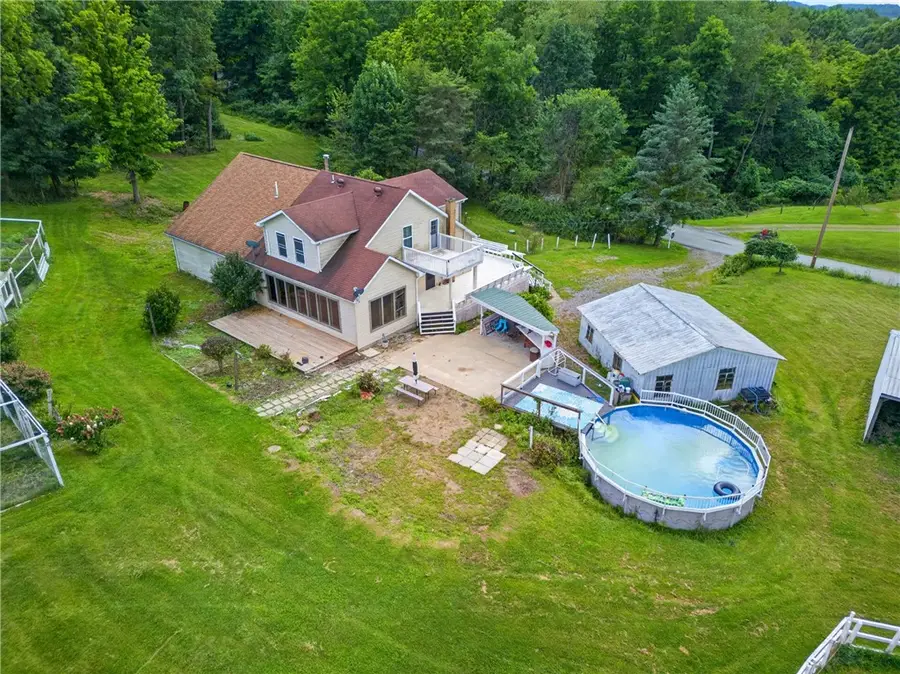 331 Hill Rd, Georgetown, PA 15043 - #2