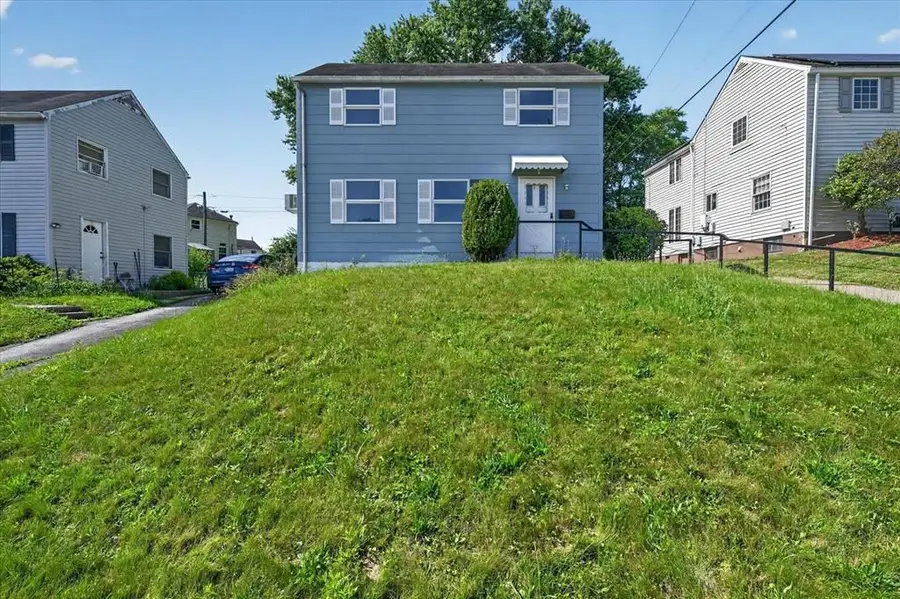 556 Thompson Avenue, Clairton, PA 15025 - #2
