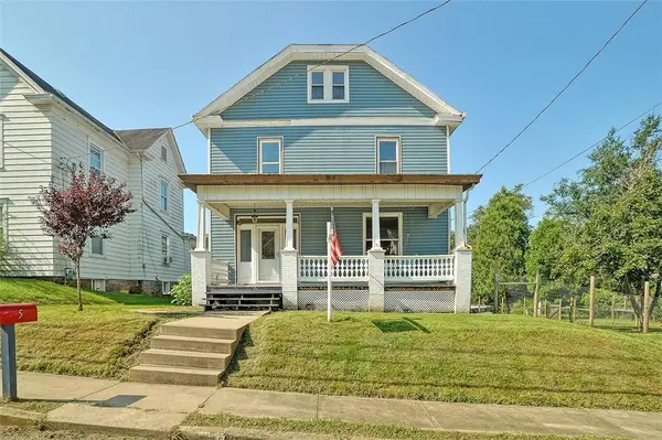 5 Wabash Avenue, Hickory, PA 15340