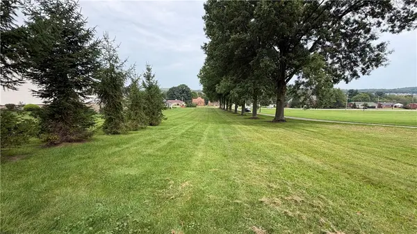 0 West Mcmurray, McMurray, PA 15317