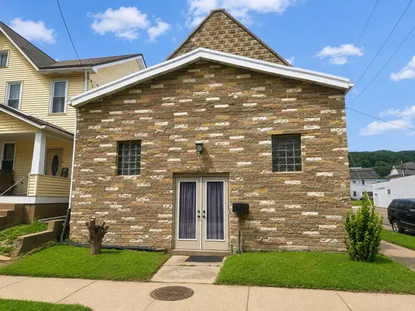 539 4th Ave., Ford City, PA 16226