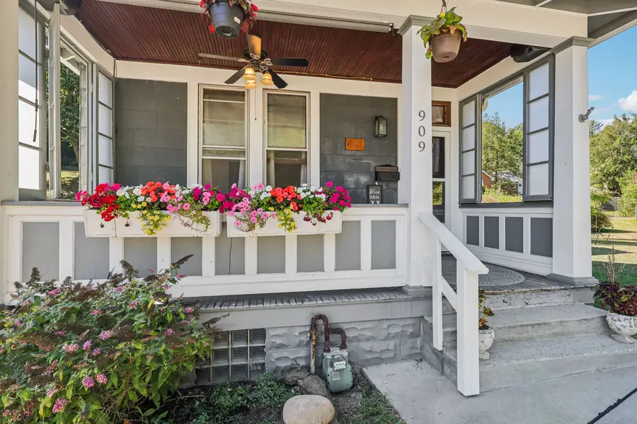 909 Stanton Ave Ext, Pittsburgh, PA 15209 - #2
