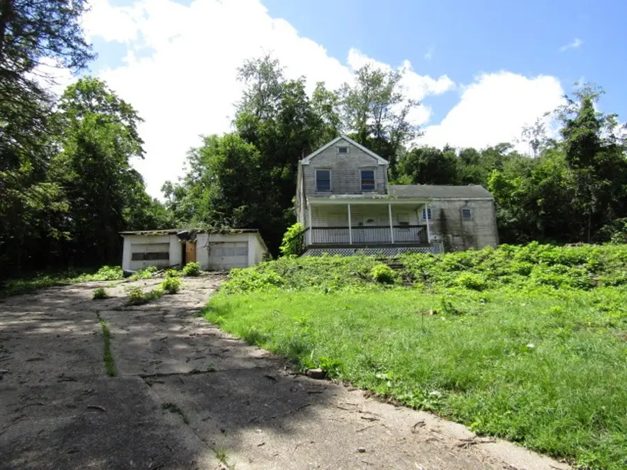 63 Petunia St, Pittsburgh, PA 15210 - #2