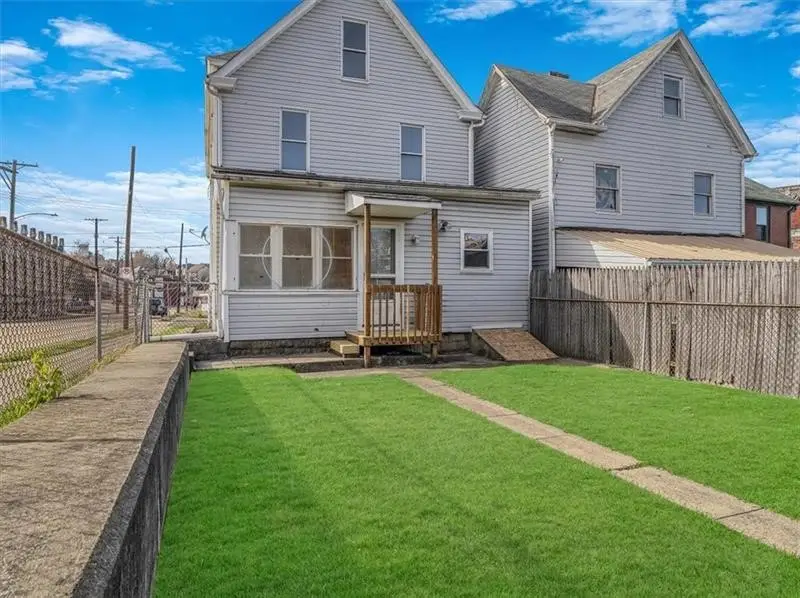 41 S 7th St, Duquesne, PA 15110 - #2