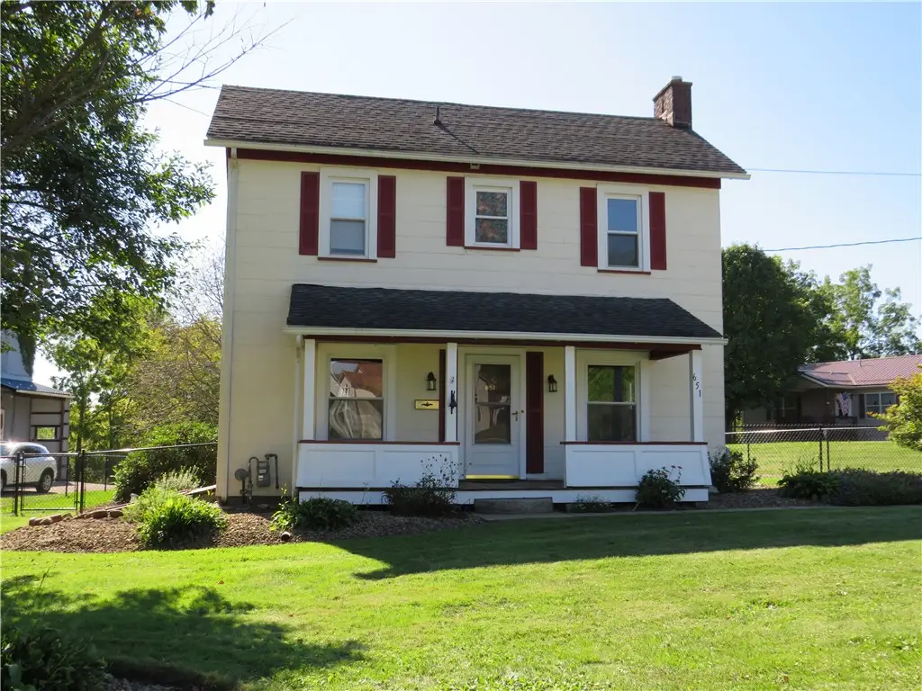 651 Liberty St, Grove City, PA 16127 - #1