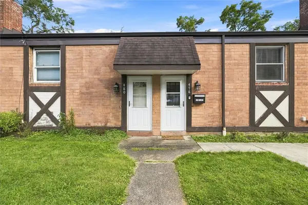 478-480 Cypress Dr, Coraopolis, PA 15108