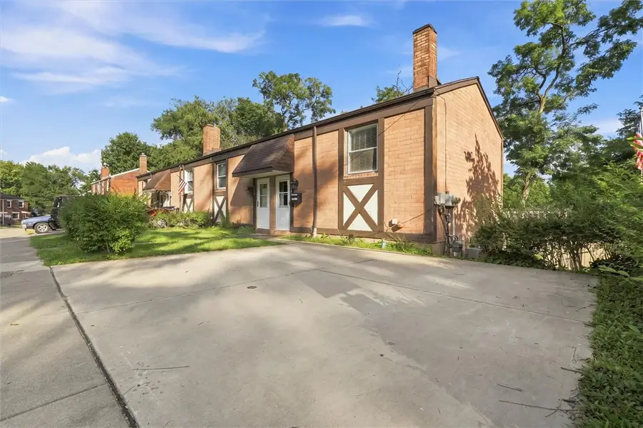 478-480 Cypress Dr, Coraopolis, PA 15108 - #2
