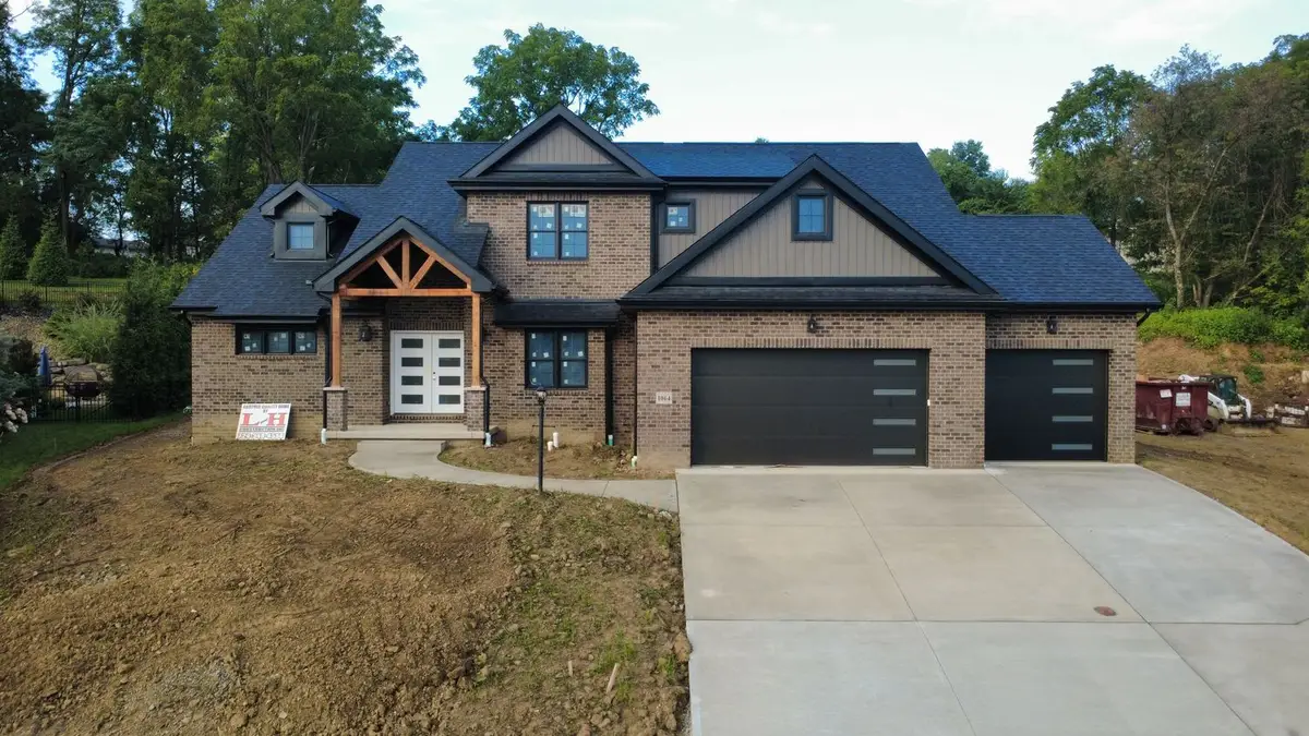 1064 Breezewood Dr, Canonsburg, PA 15317 - #1