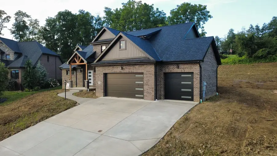 1064 Breezewood Dr, Canonsburg, PA 15317 - #3
